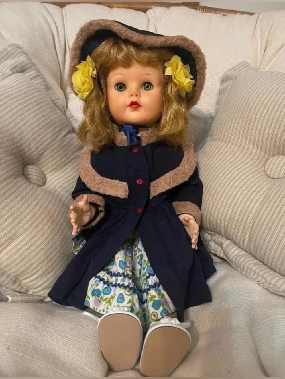 Vintage Saucy Walker with Bent Knees